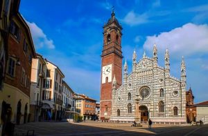 Incontri gay a Monza: location suggerite